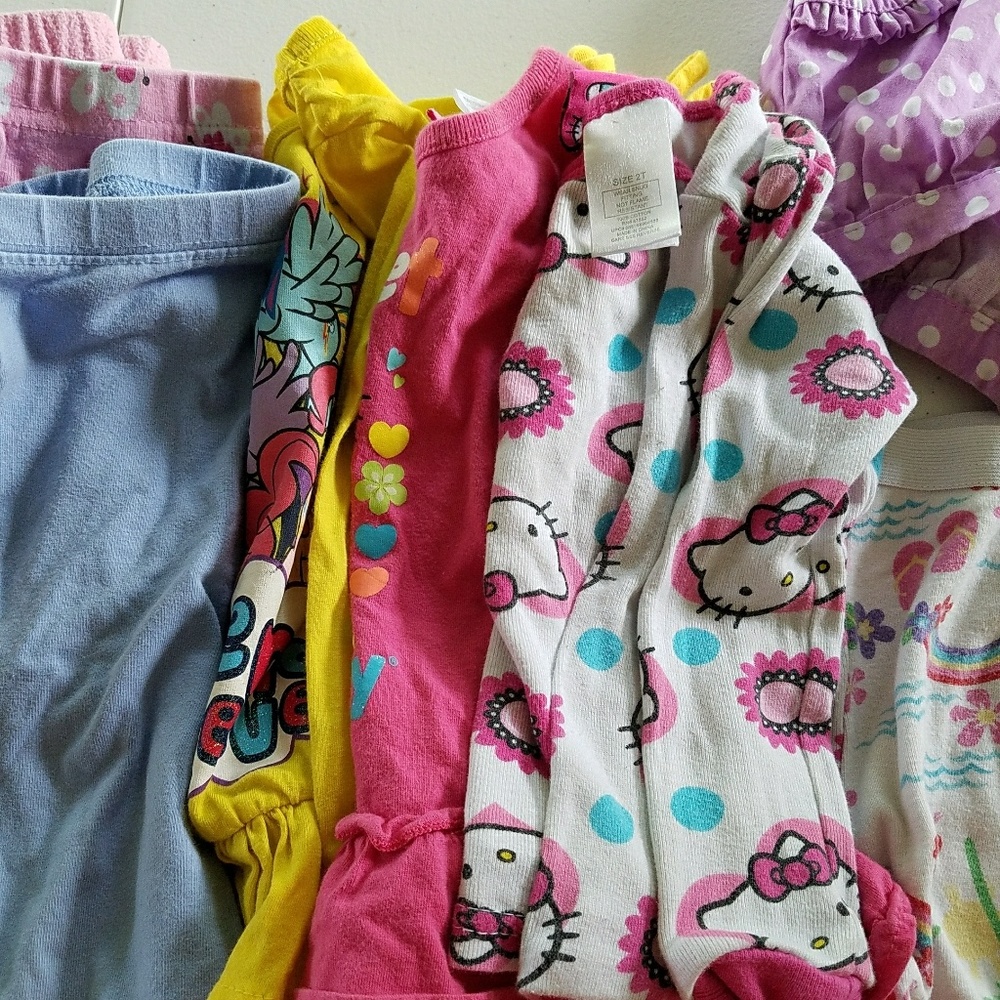 Children's clothes bundle - Picture 5 of 8